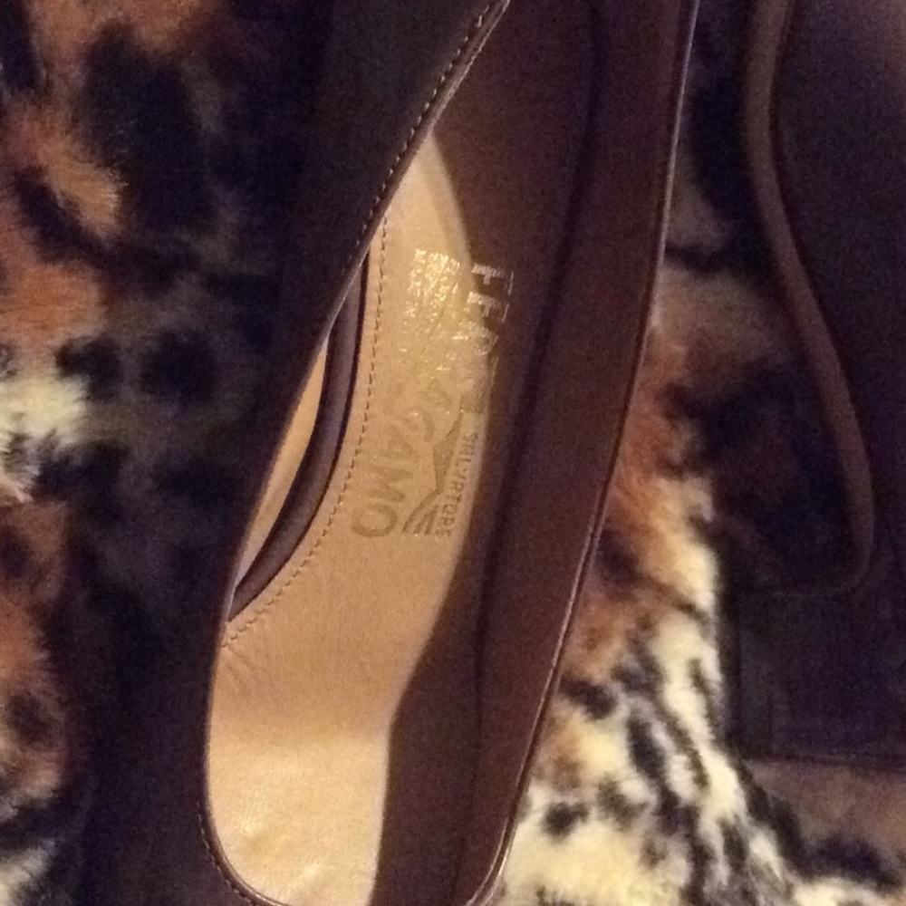 Pumps - Picture 4 of 5